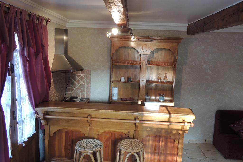 Apartamento Le Manoir De Goliath Toutainville Habitación foto