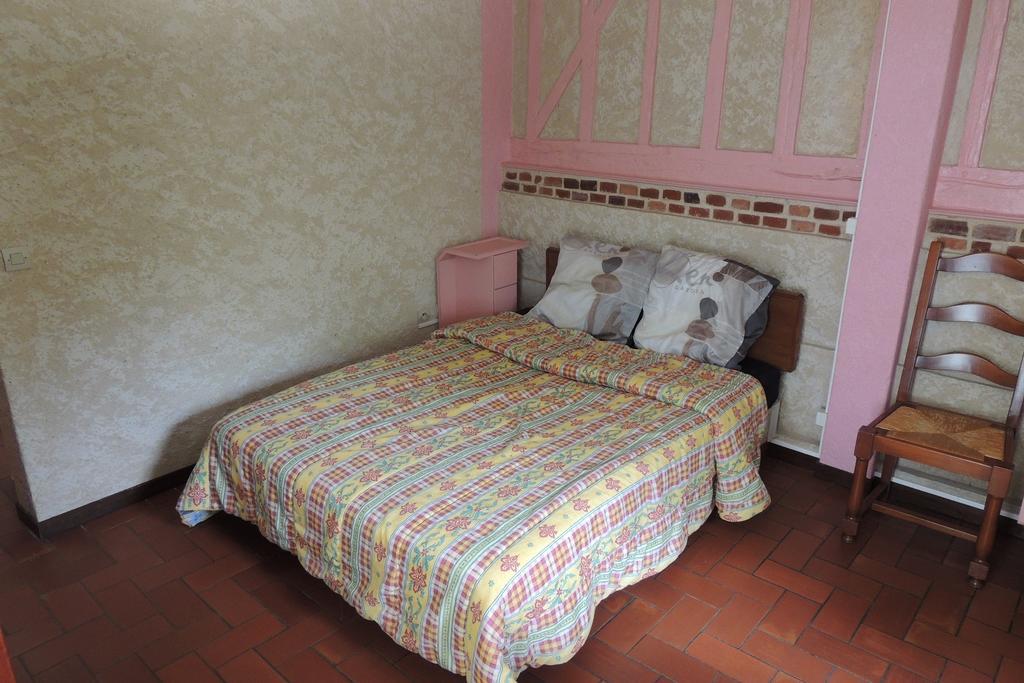 Apartamento Le Manoir De Goliath Toutainville Habitación foto