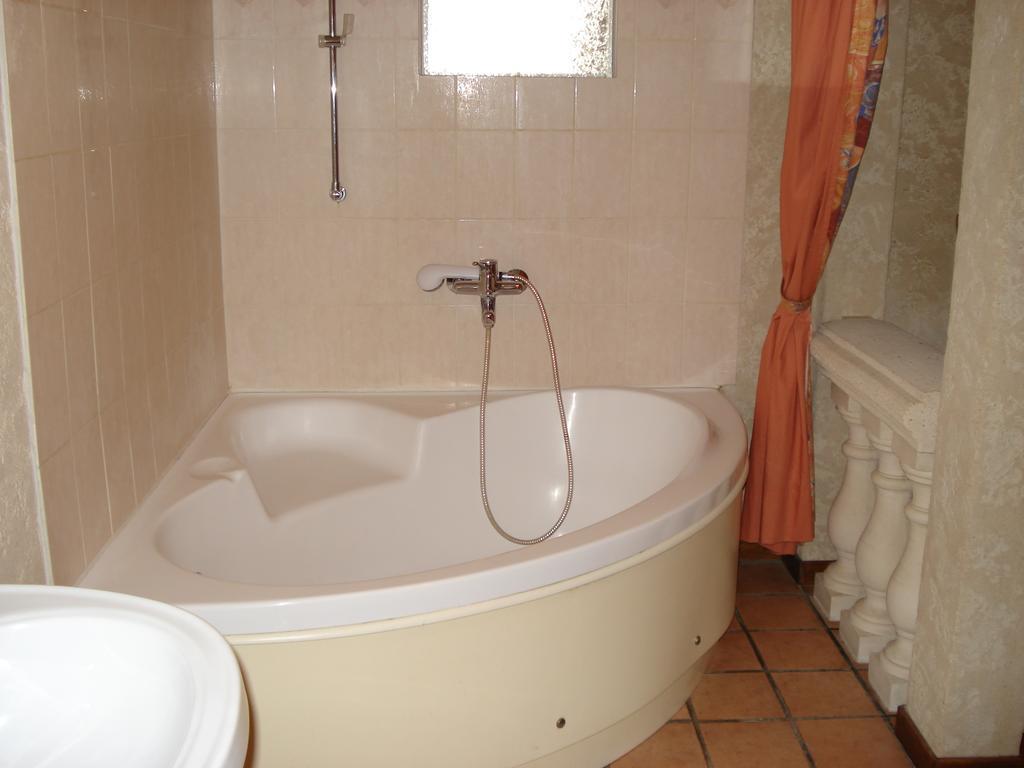 Apartamento Le Manoir De Goliath Toutainville Habitación foto